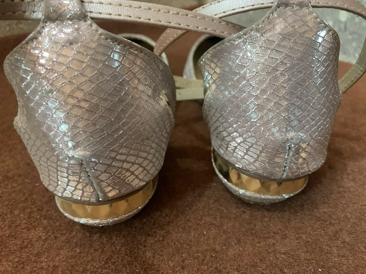 Women Shoes | Women Shoes | Heels | Size: 40 | New