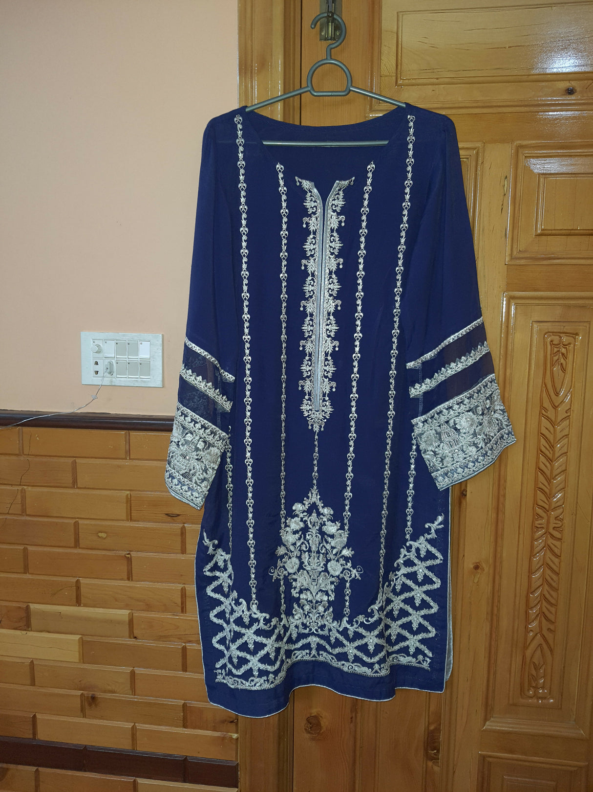 Sapphire| Women Branded Formals | Medium | Worn Once