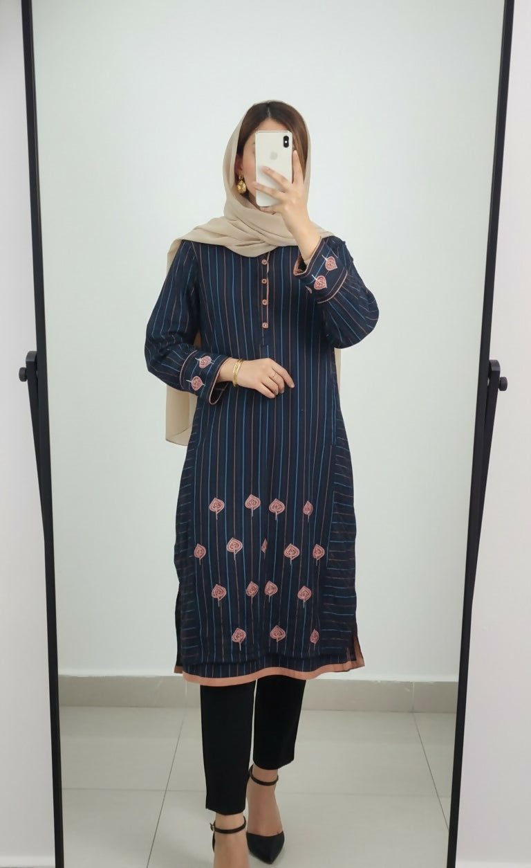 Edenrobe Embroided Shirt / kurta | Women Branded Kurta| Long black Embroided shirt branded| X Large | Preloved