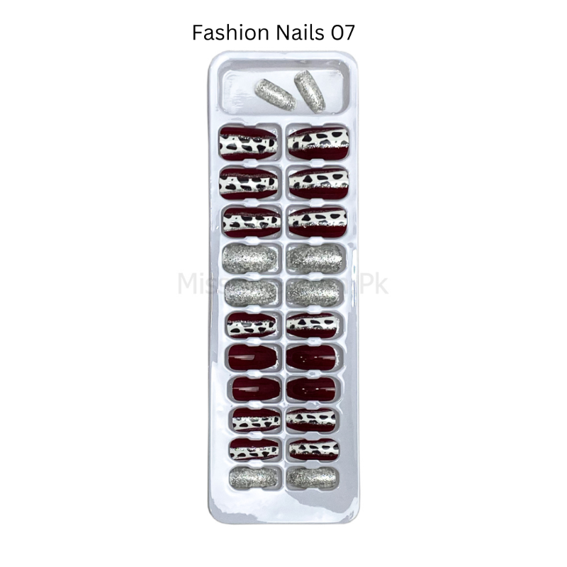 Buy Missrose Stick on Fashion Nails in Pakistan