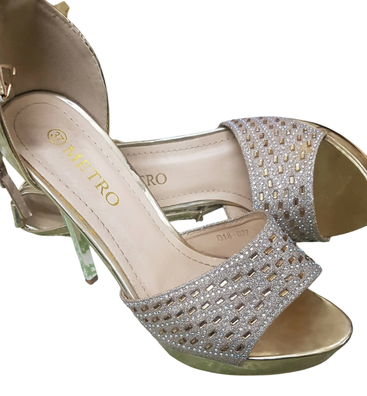 Metro Women Heavy Heels Women Shoes Size: 37 Brand New