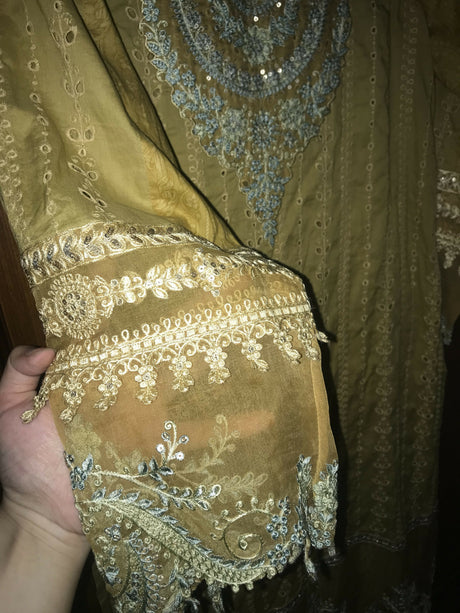 A1EFA173-A52A-4DA7-A1D9-18A573508C5E