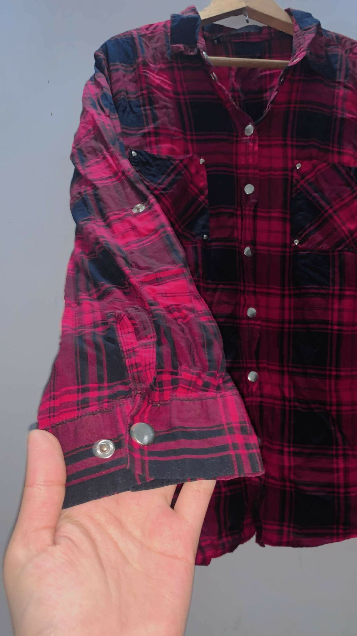 Red Western Button Down | Women Tops & Shirts | Medium | Preloved