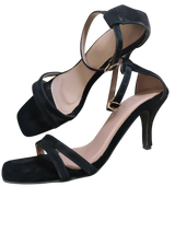 Valvet Suede | Women Shoes | Heels | Size: ECS 40 | New