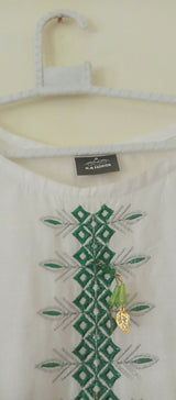 Embroidered 3Pcs Suit | Women Locally Made Kurta | Medium | New