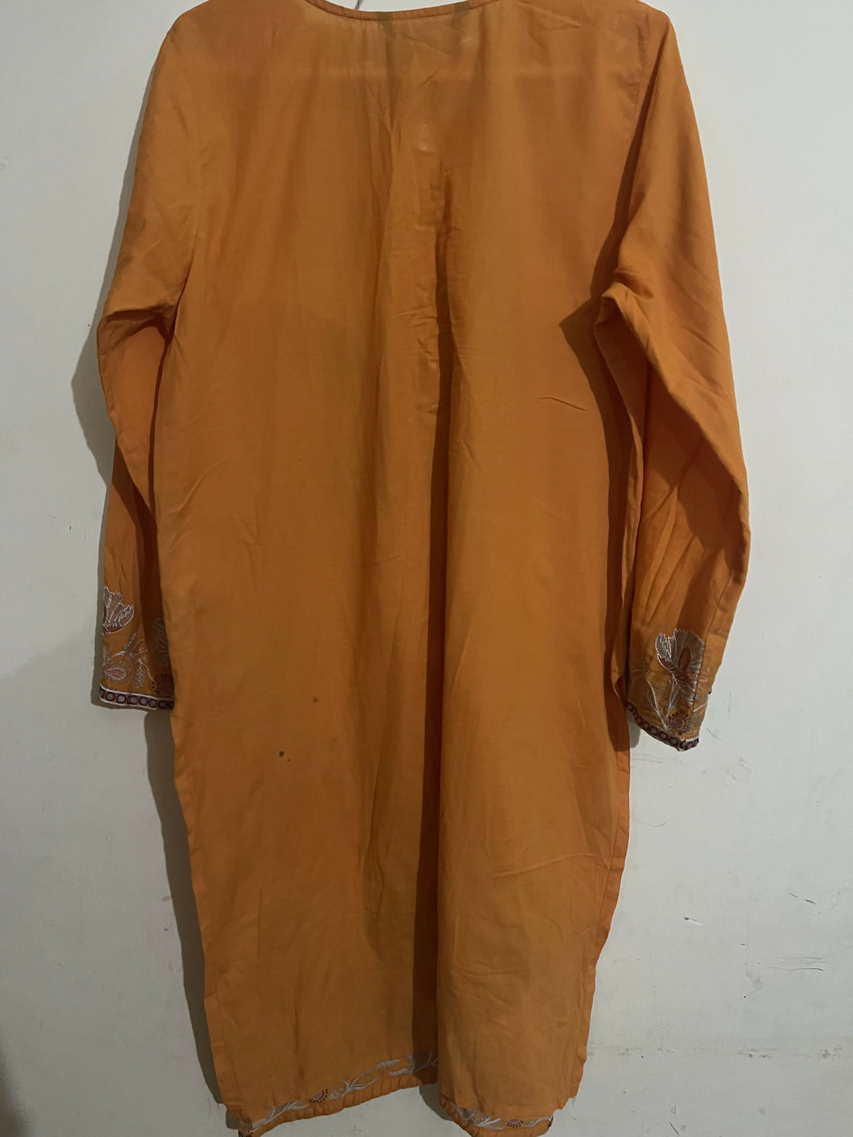 Beechtree Embroidered Kurta | Women Branded Kurta | Medium | Preloved