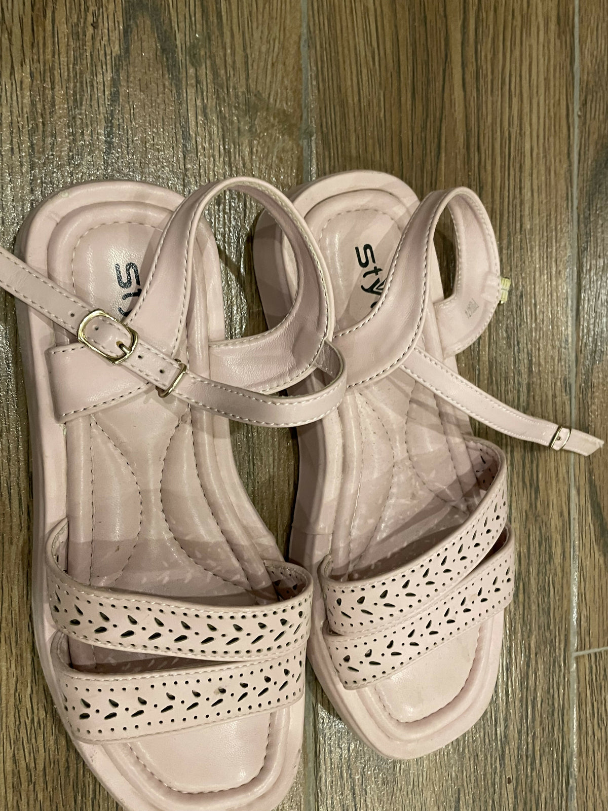 Stylo | Women Shoes | Sandals & Flats | Size: 38 | Preloved
