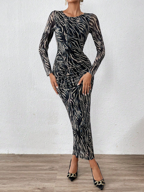 Buy SHEIN Priv̩ Allover Print Ruched Side Bodycon Dress in Pakistan
