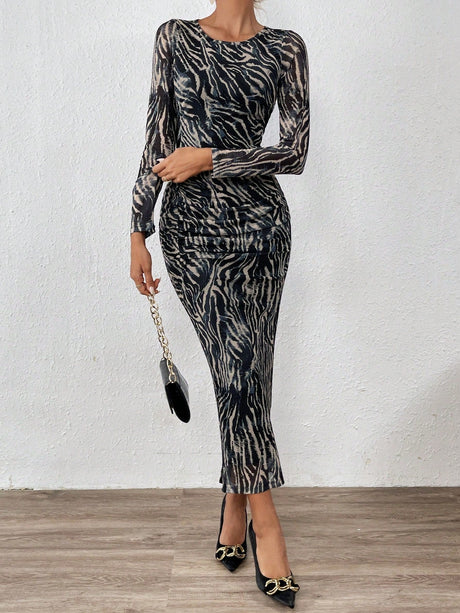 Buy SHEIN Priv̩ Allover Print Ruched Side Bodycon Dress in Pakistan