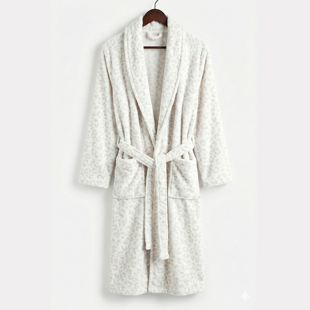 Luxury Snow Leopard Plush Bathrobe | Women Beauty | Bath & Body | Bath Towels | Medium | New