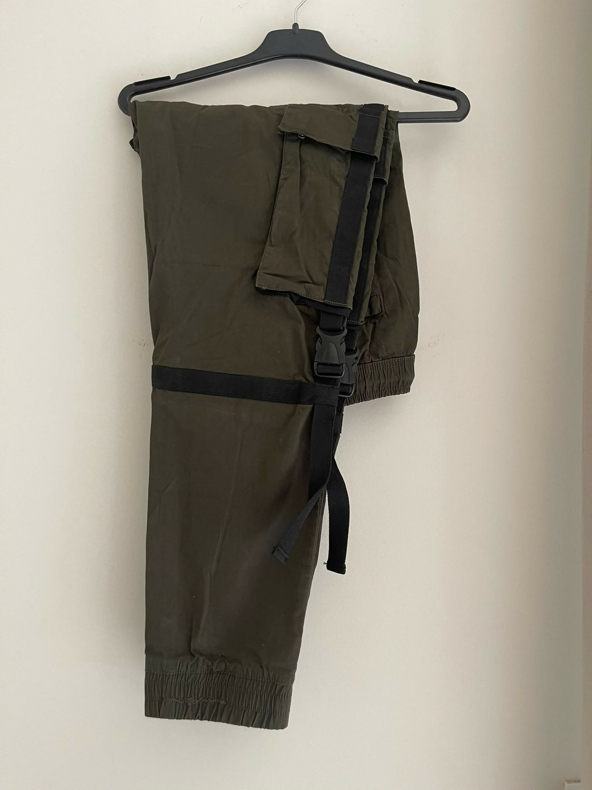 Black Squao | Men Jeans & Bottoms | Medium | Preloved