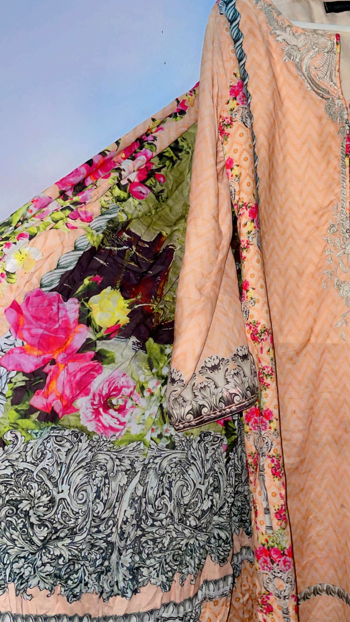 Bin Saeed | Women Branded Kurta | Medium | Peach | Preloved