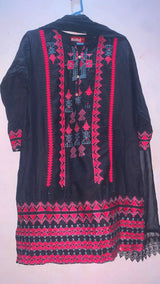 Black Embroided Kurta with Dupatta | Women Locally Made Kurta | Large | Preloved