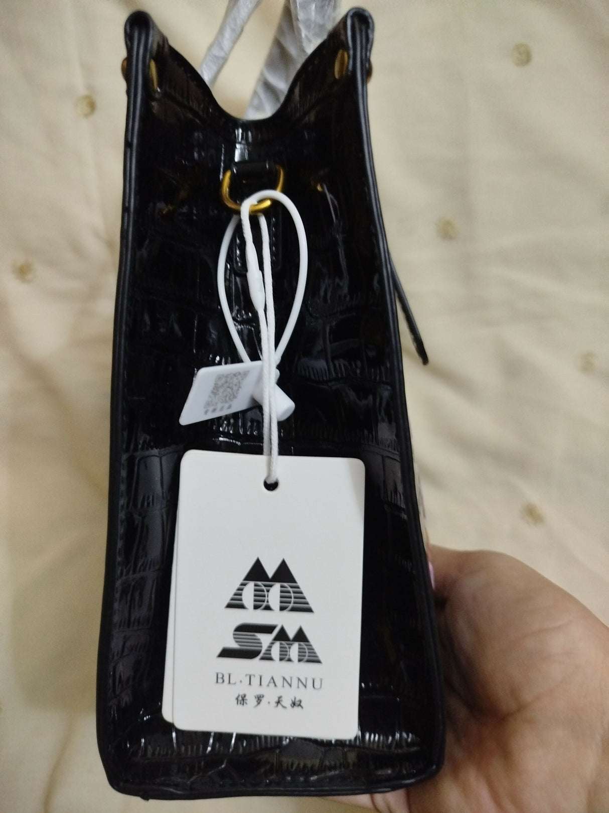 Bi-Tianno | Women Bags | Shoulder & Tote Bags | Medium | Black | Brand New