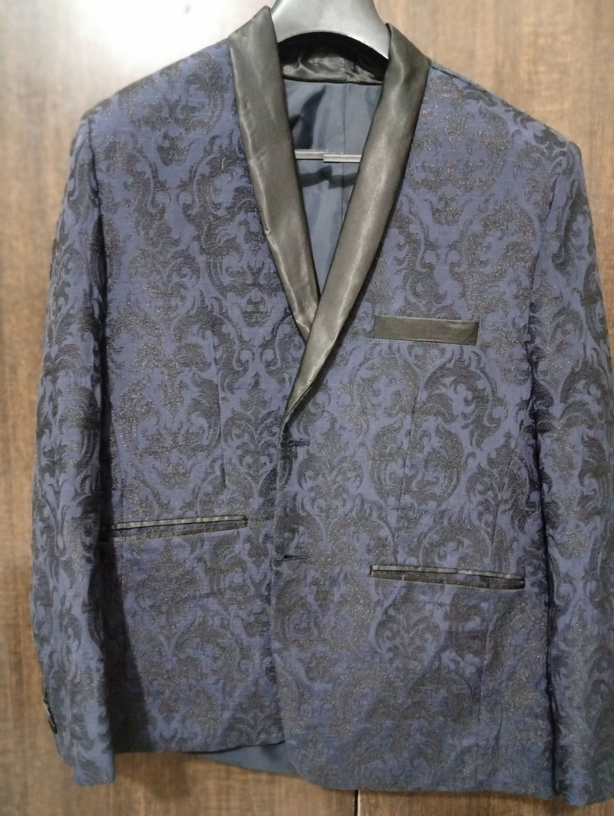 Tuxedo |Coat | Men Sweaters & Jackets | Medium | Worn Once