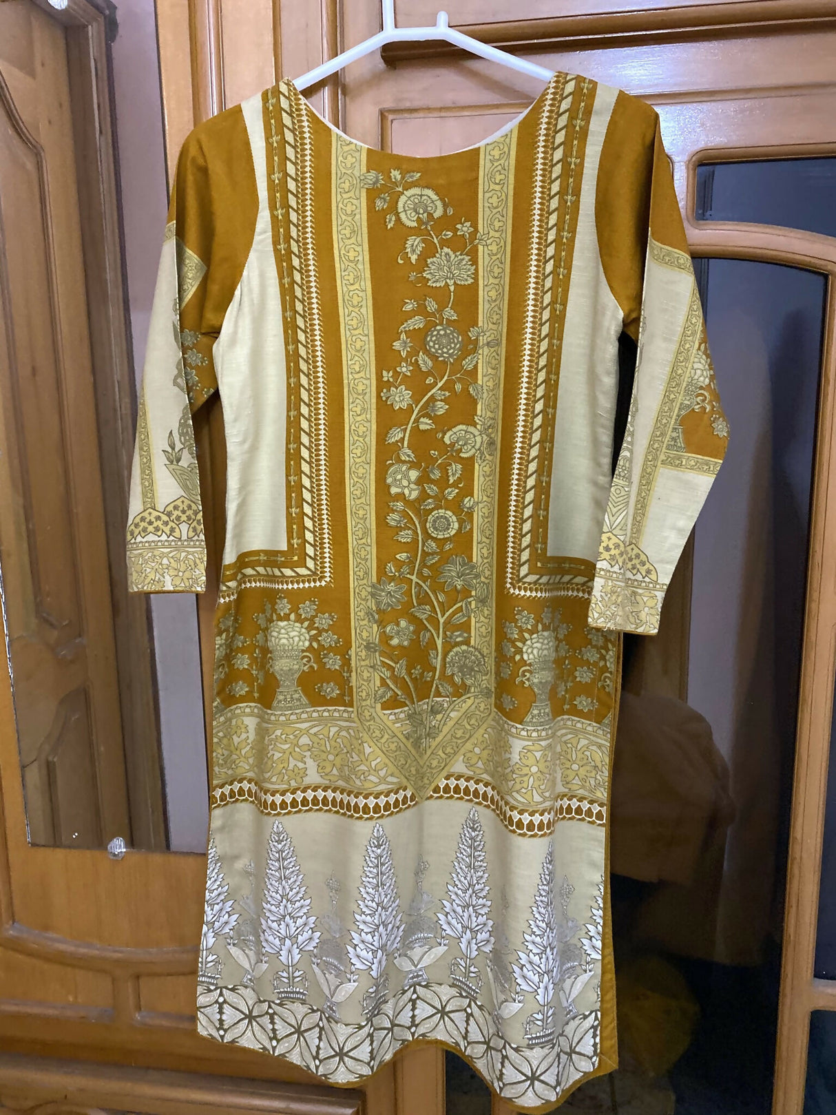 DF4FCE39-4690-445E-B53D-62AB00D44793