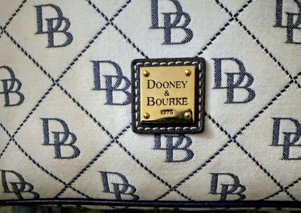 Dooney & Bourke | Women Bags | Shoulder & Tote Bags | Medium | White & Black | Preloved