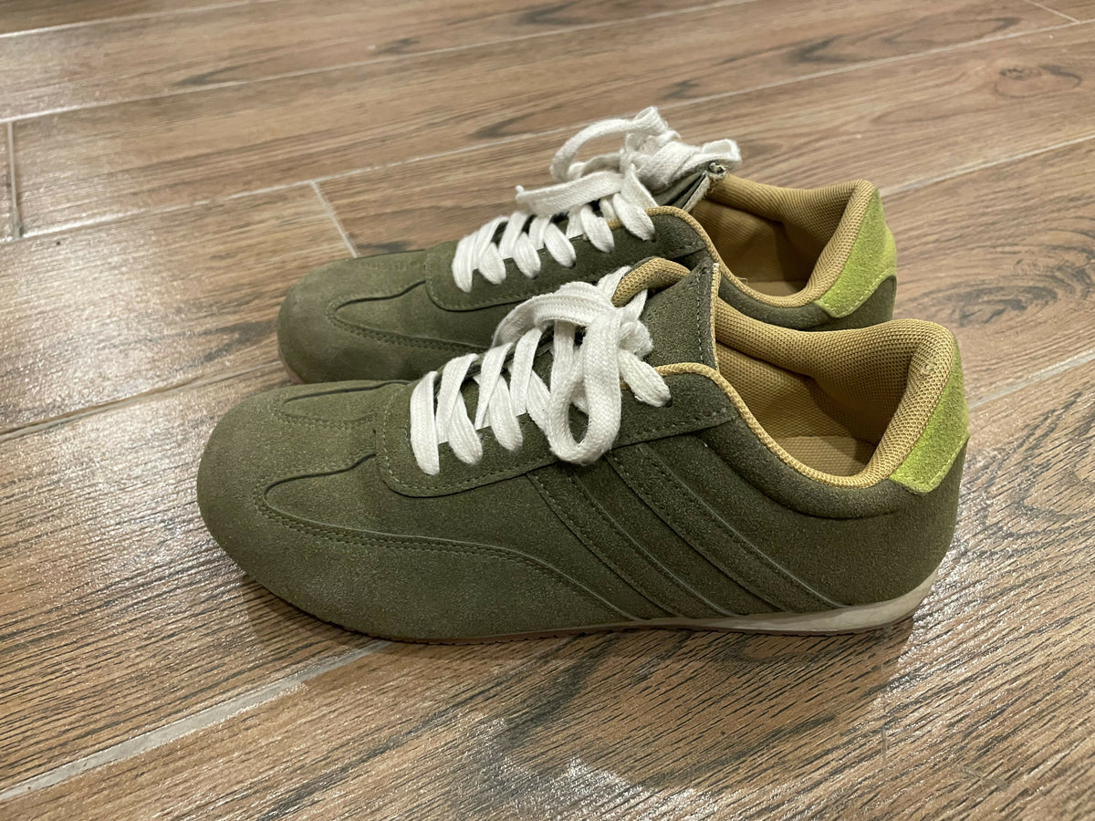 Insignia | Kids | Girls Shoes | Green | Size: 37 | Worn Once