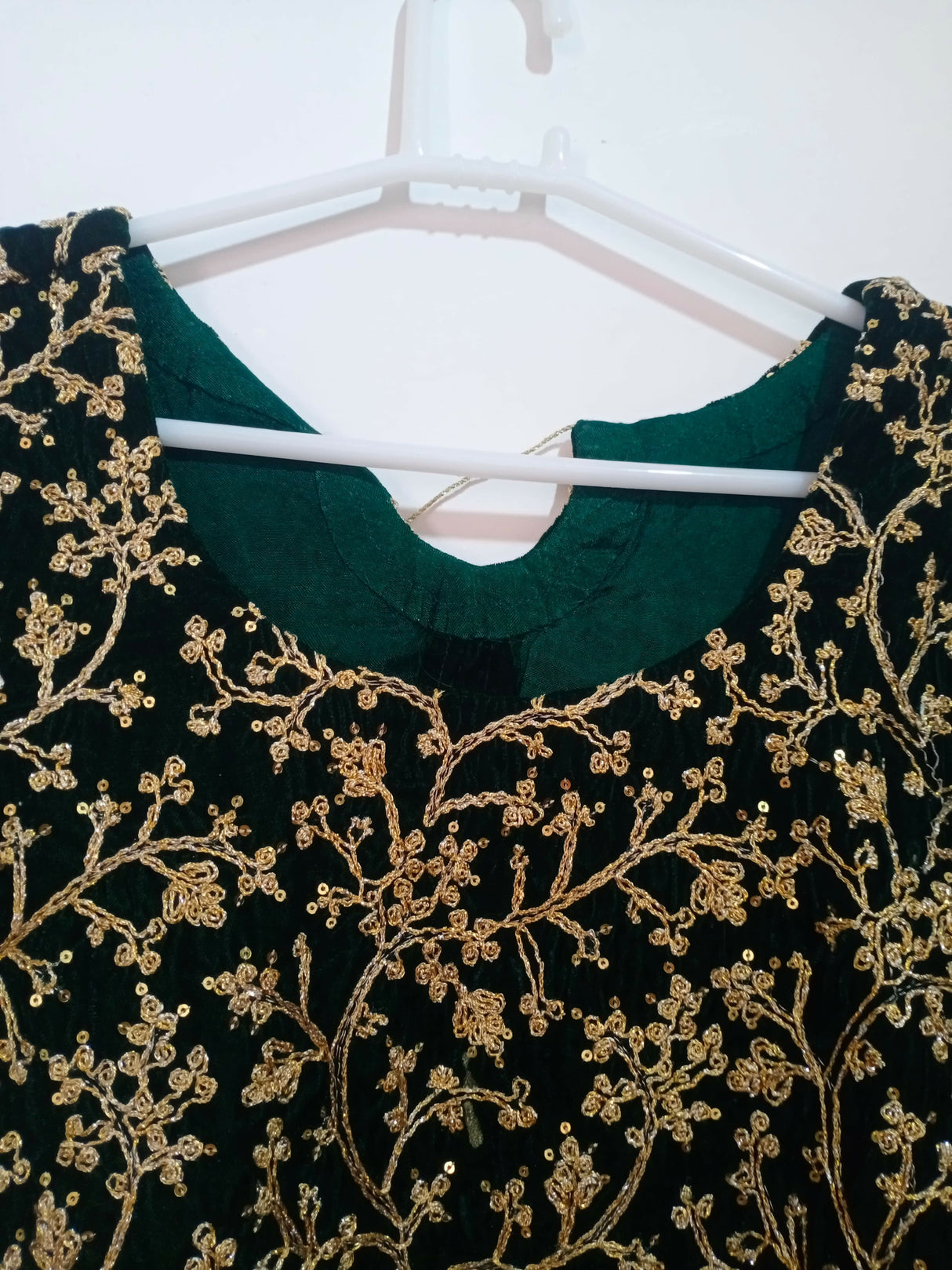 Peach Saree with Velvet Blouse | Women Sarees | Women Locally Made Formals | X Large | Preloved