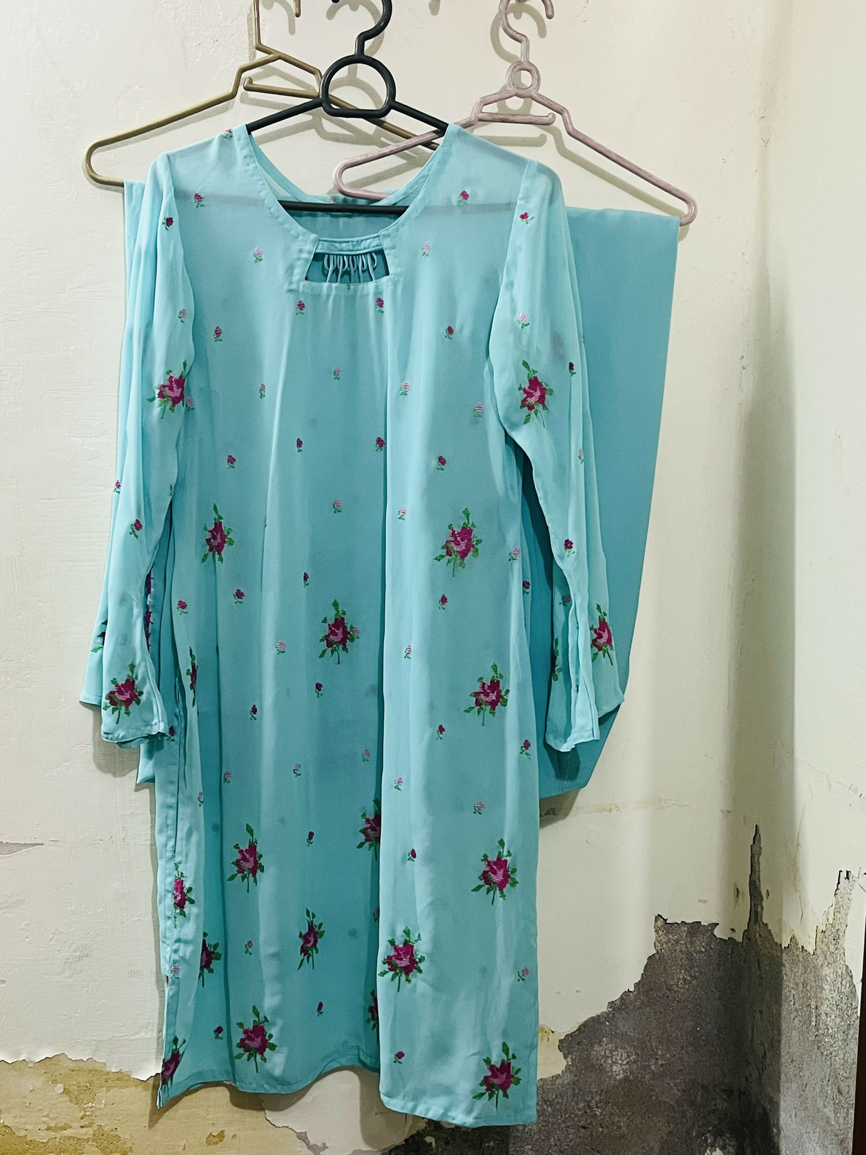 Saleem Fabrics | Women Branded Formals| Blue | Medium | Preloved