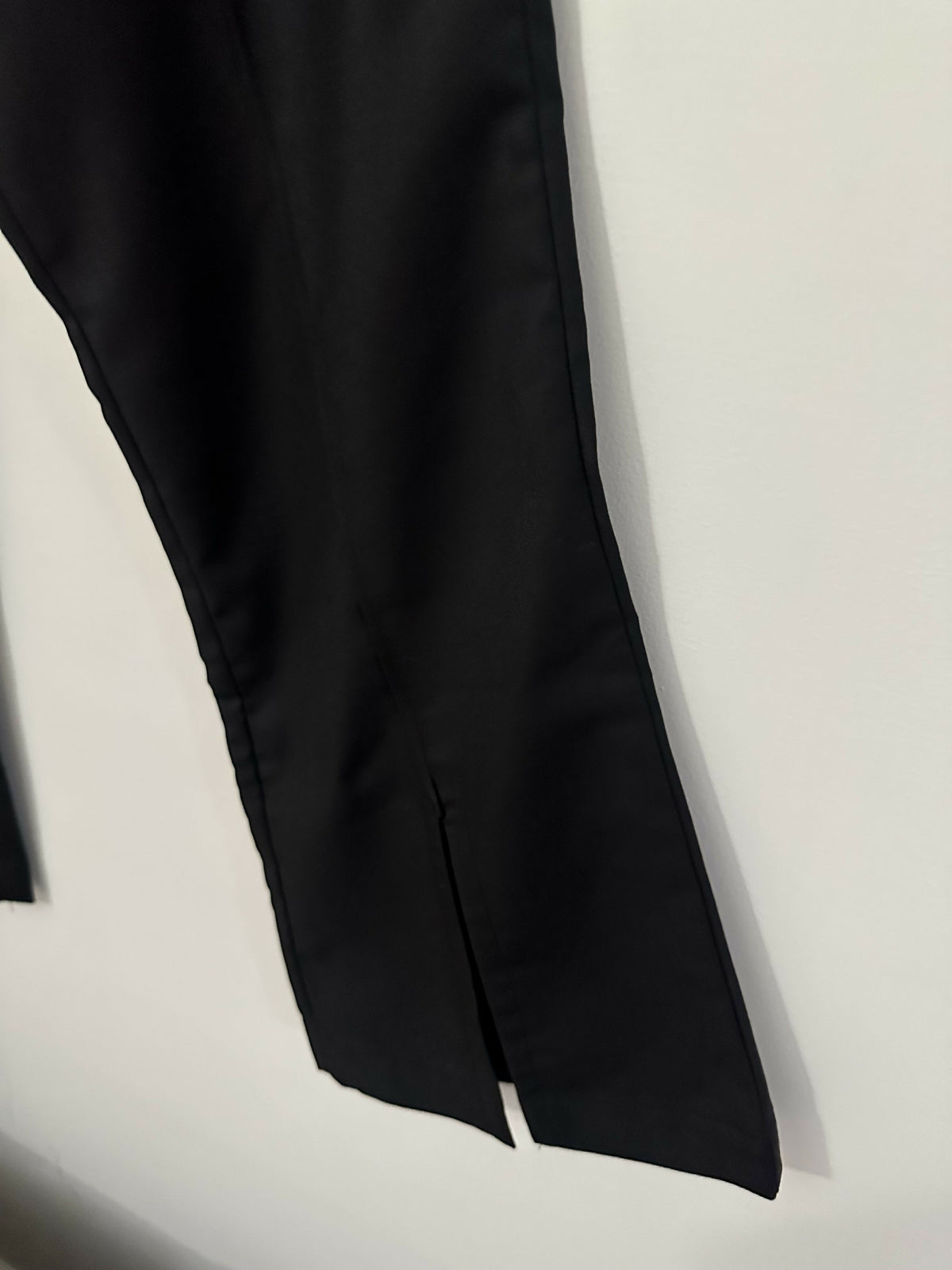 Flothes | Women Bottoms & Pants | Black | Small | Brand New pants with tag