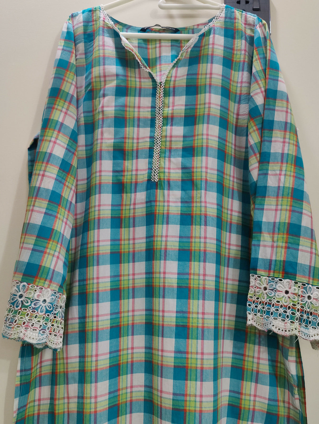 Beech Tree | Women Branded Kurta | Medium | Preloved