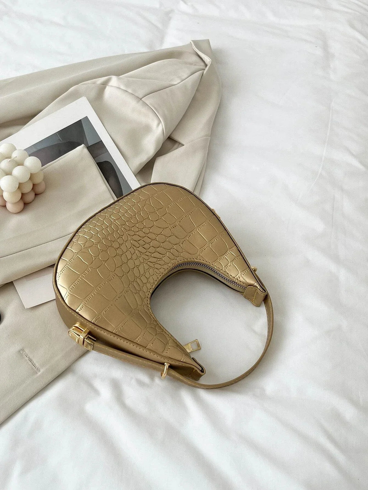 Buy SHEIN Waterproof,Lightweight,Business Casual Metallic Crocodile Embossed Hobo Bag in Pakistan