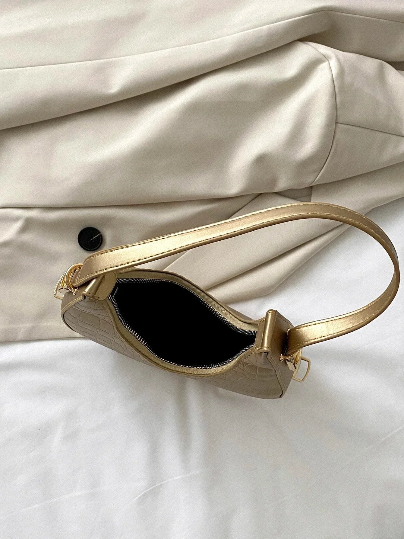 Buy SHEIN Waterproof,Lightweight,Business Casual Metallic Crocodile Embossed Hobo Bag in Pakistan