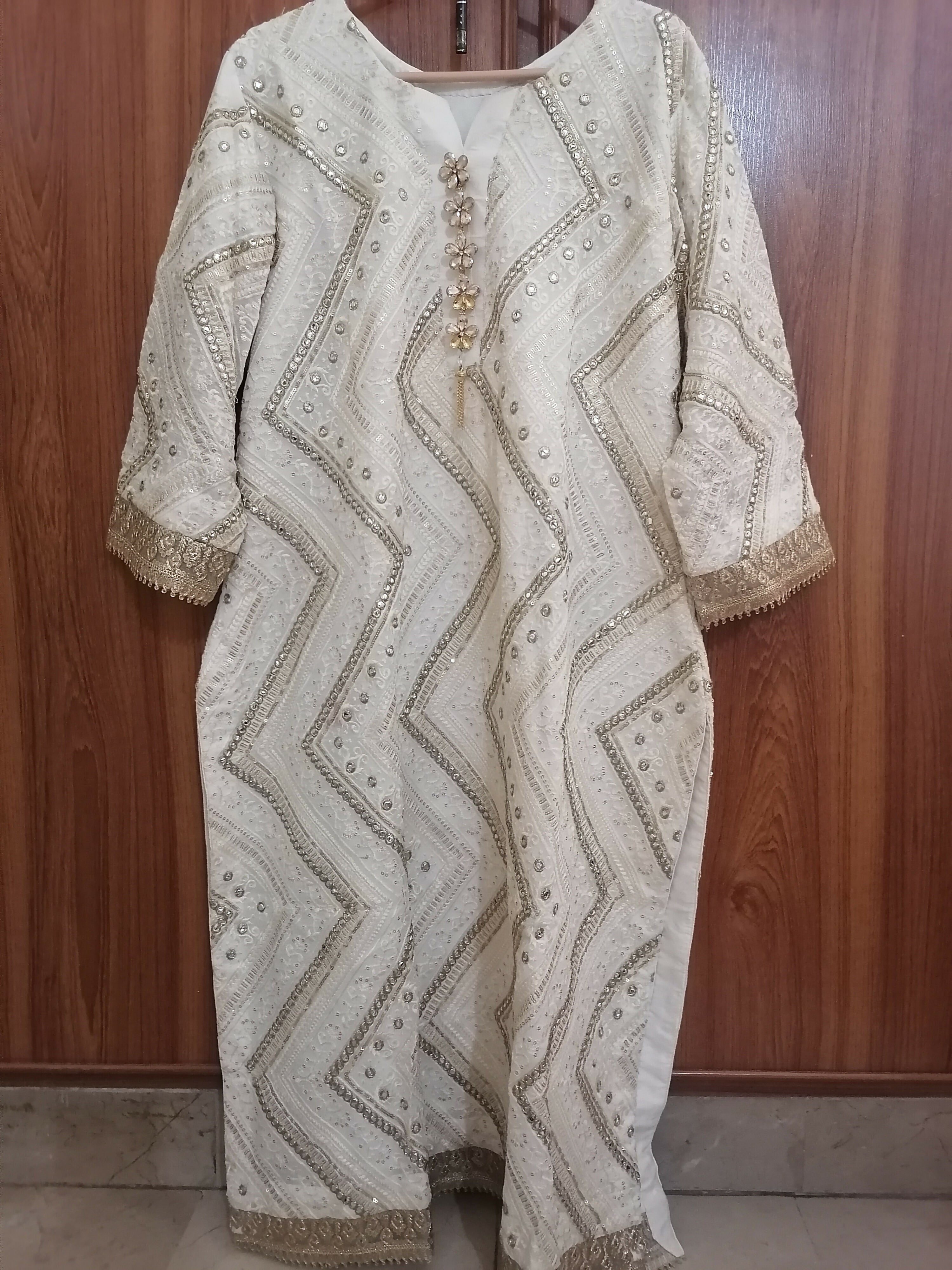 White Chiffon Suit | Women Locally Made Formals | X Large | Preloved