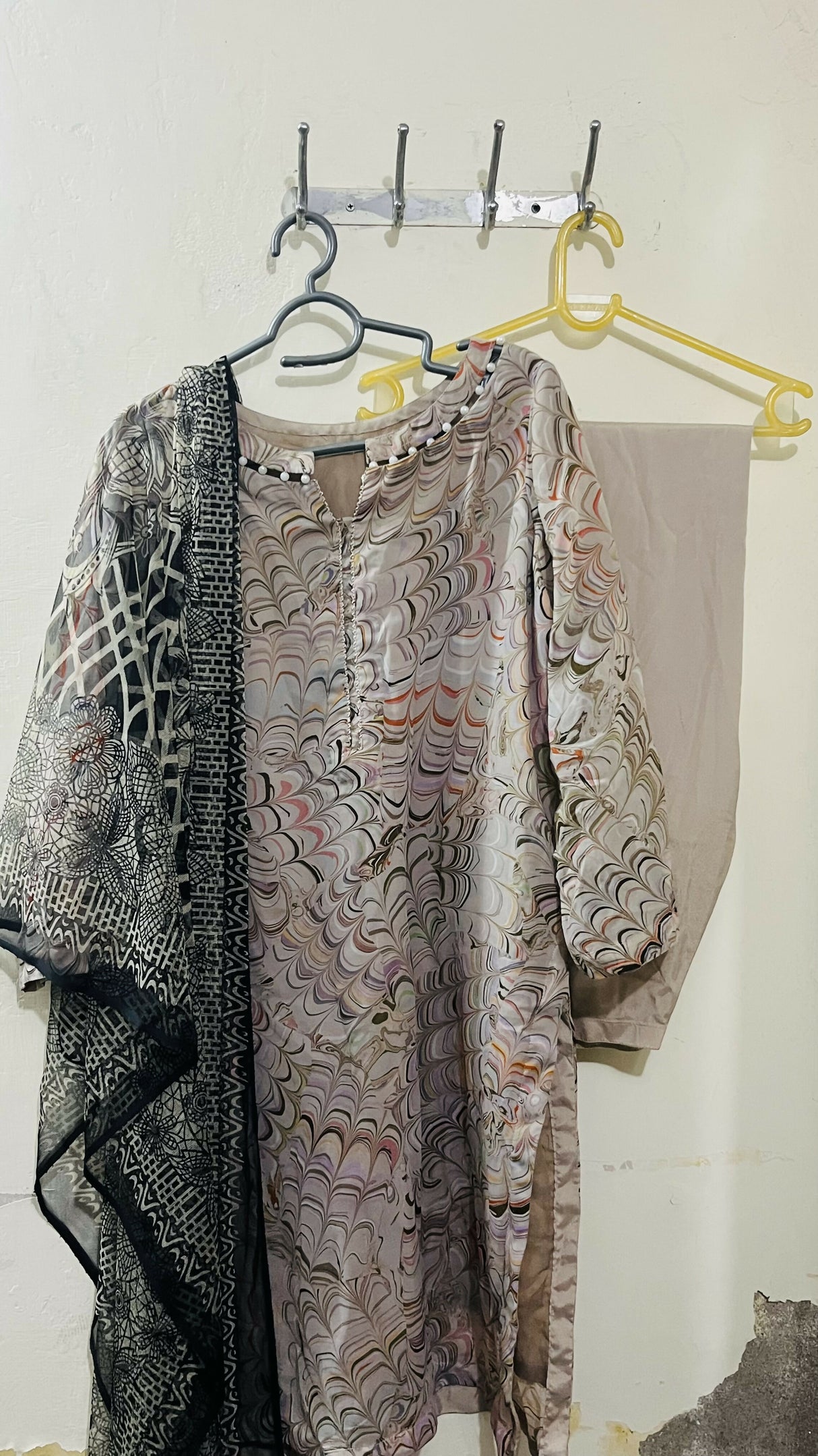 Saleem Fabrics | Soft Georgette 3-PC Cream Dress | Branded Women Dress | Preloved