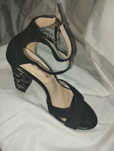 7d7536bf-2ef6-45bb-8bf6-e25c6d854dfe-1_all_32907