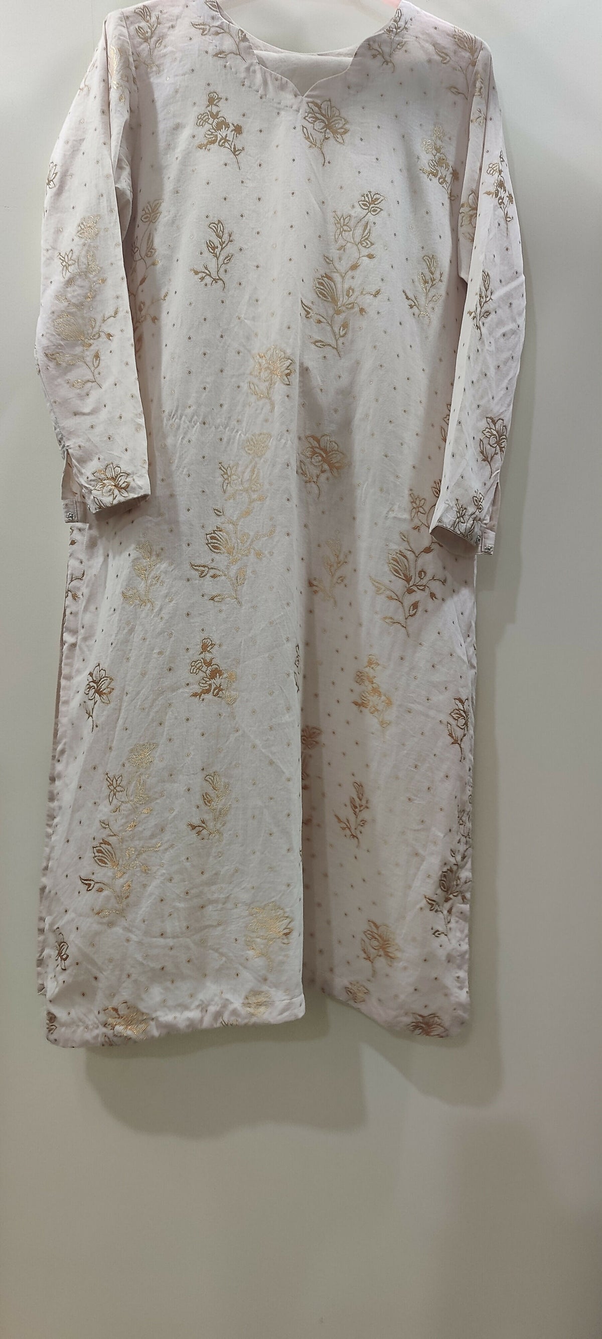 Alkaram Studio | Women Branded Kurta | Tea Pink | Medium | Worn Once