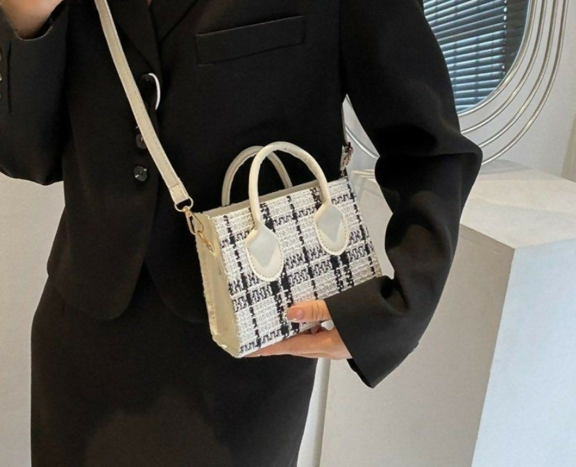 Embroidered mini handbag-196 | Women Bags | Mini bags | Brand New