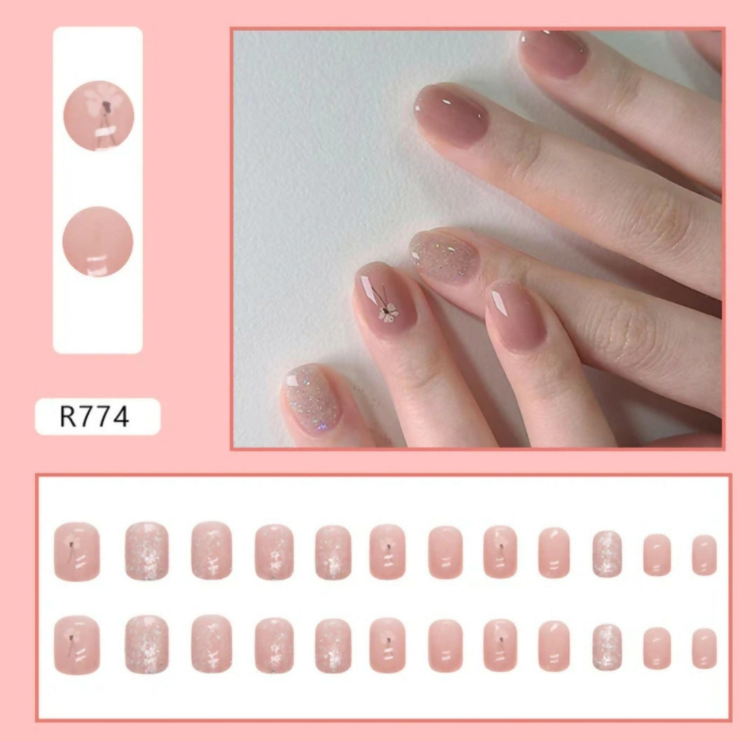 Press On Nails Set- N110 | Women Accessories | Nails | Brand New