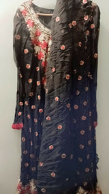 Black Embroidered Kurta | Women Locally Made Kurta | Large | Preloved