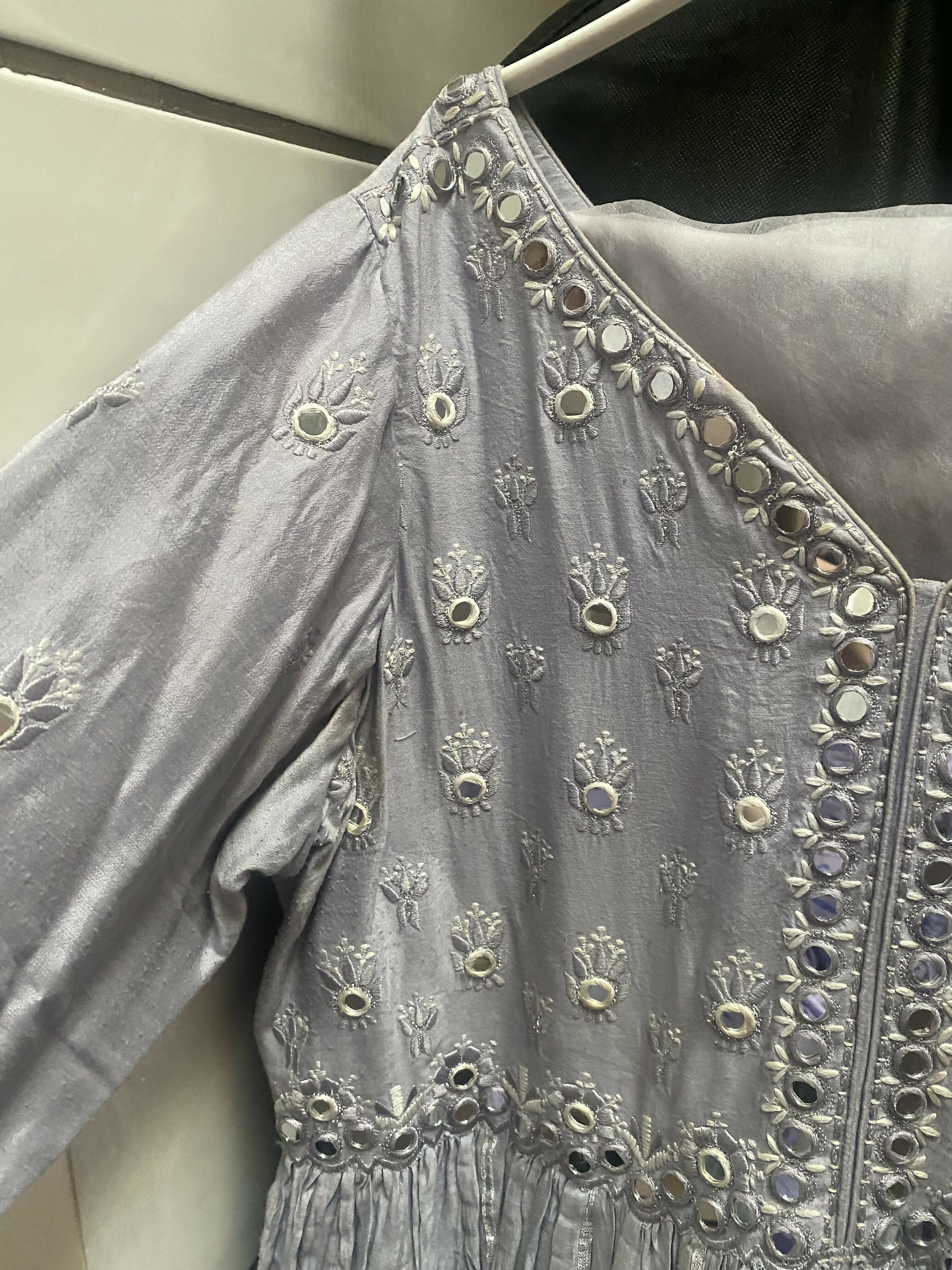 Sunnia Manahil | Women Branded Formals | Large | Preloved