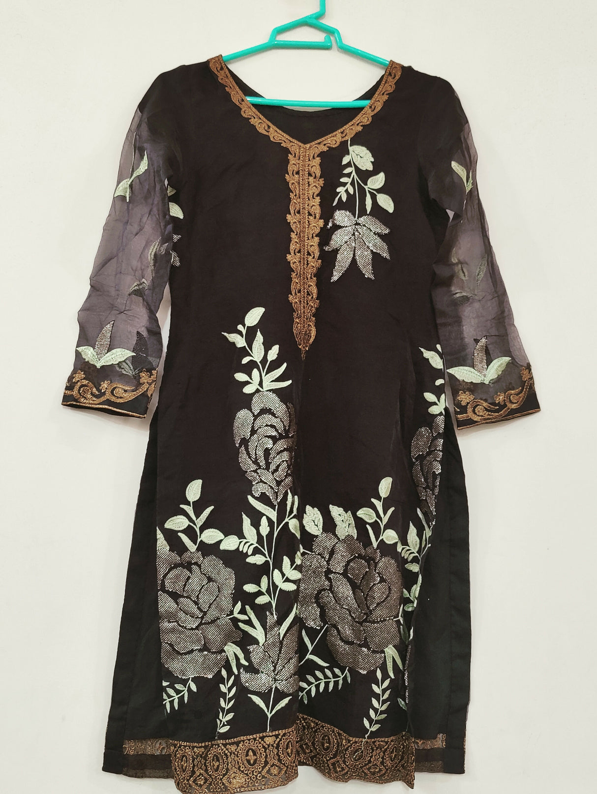 Black Embroidered Suit | Women Locally Made Kurta | Medium | New