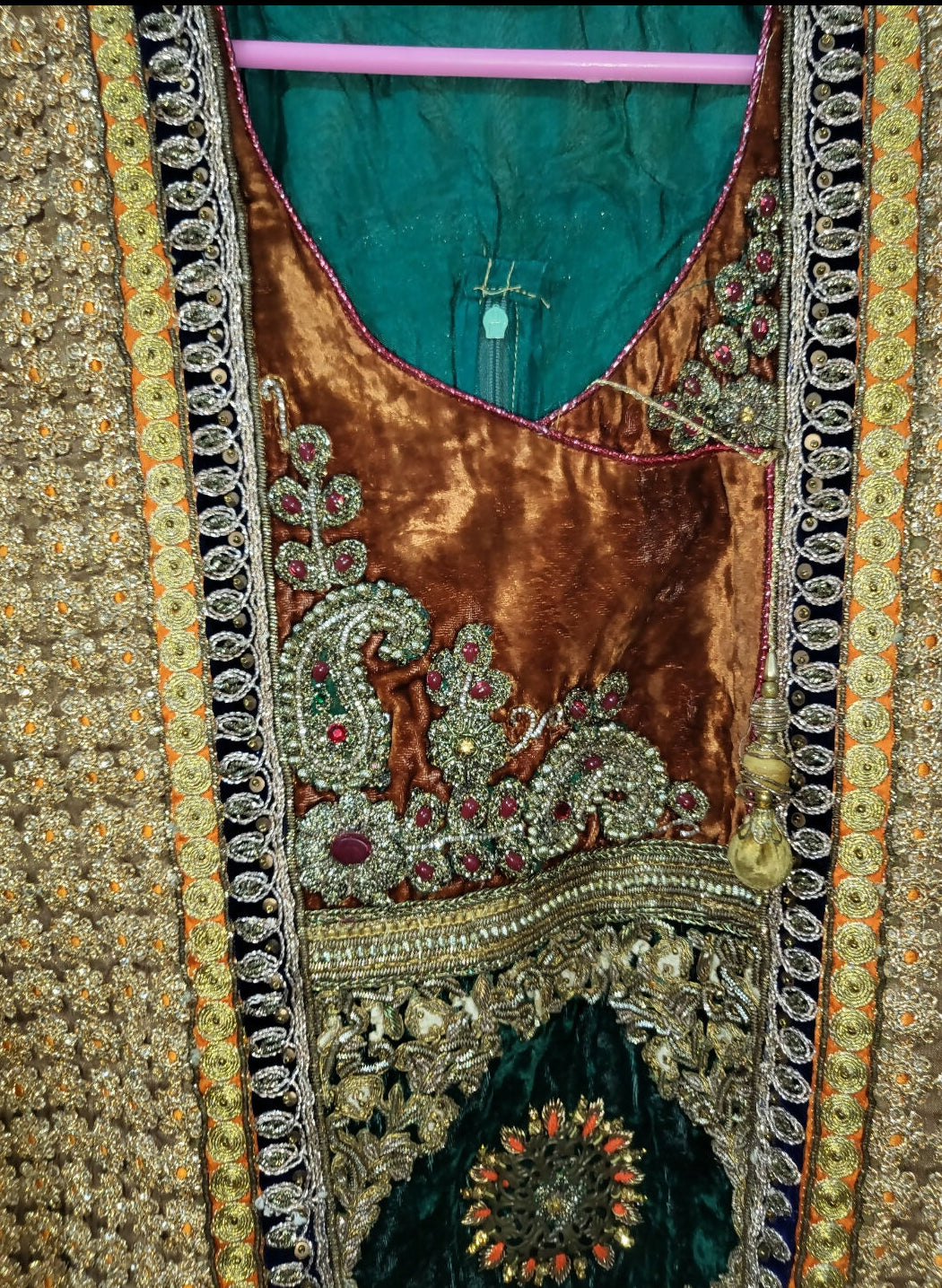 Short Embroidered Shirt | Women Locally Made Formals | Large | Preloved