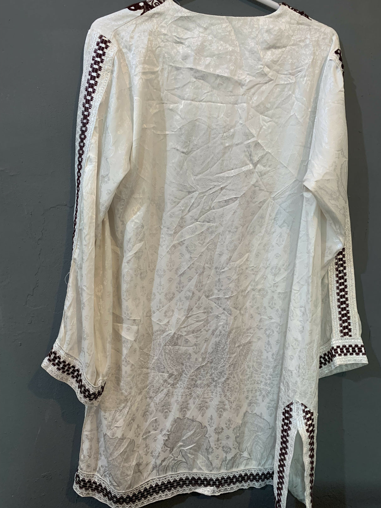 Embroidered Silk White Kurta | Women Locally Made Kurta | Medium | Worn Once