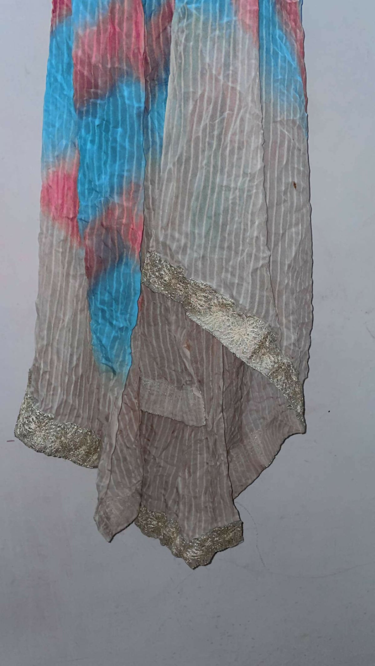 White Embroidered 2Pc | Women Locally Made Kurta | Medium | Preloved