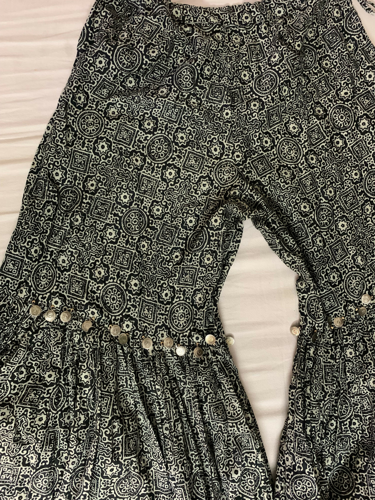 Generation | Women Formals | Ghararas , Shararas & Lehngas | Medium | Green | New