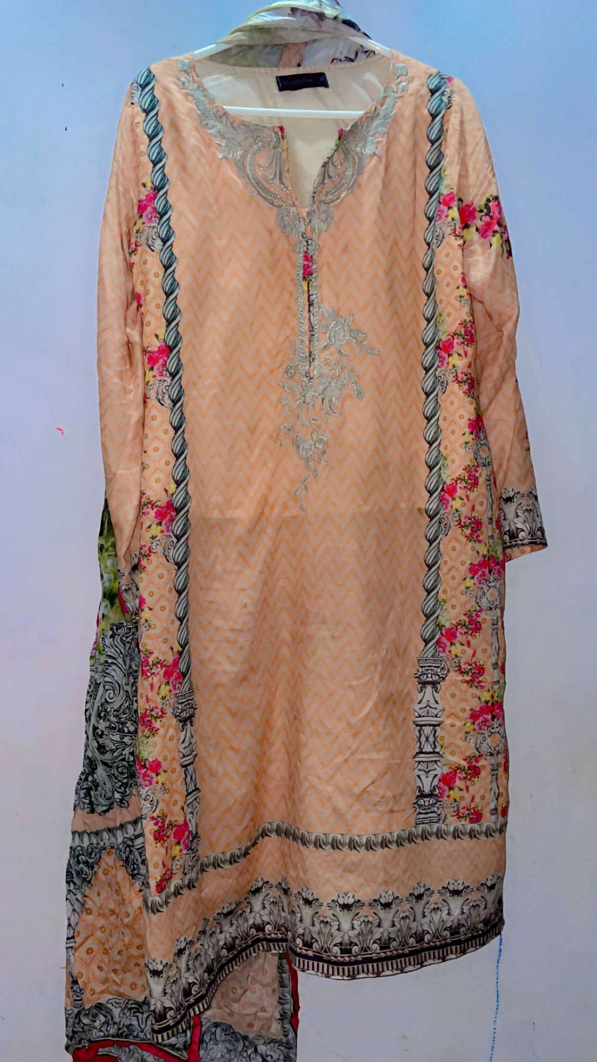 Bin Saeed | Women Branded Kurta | Medium | Peach | Preloved