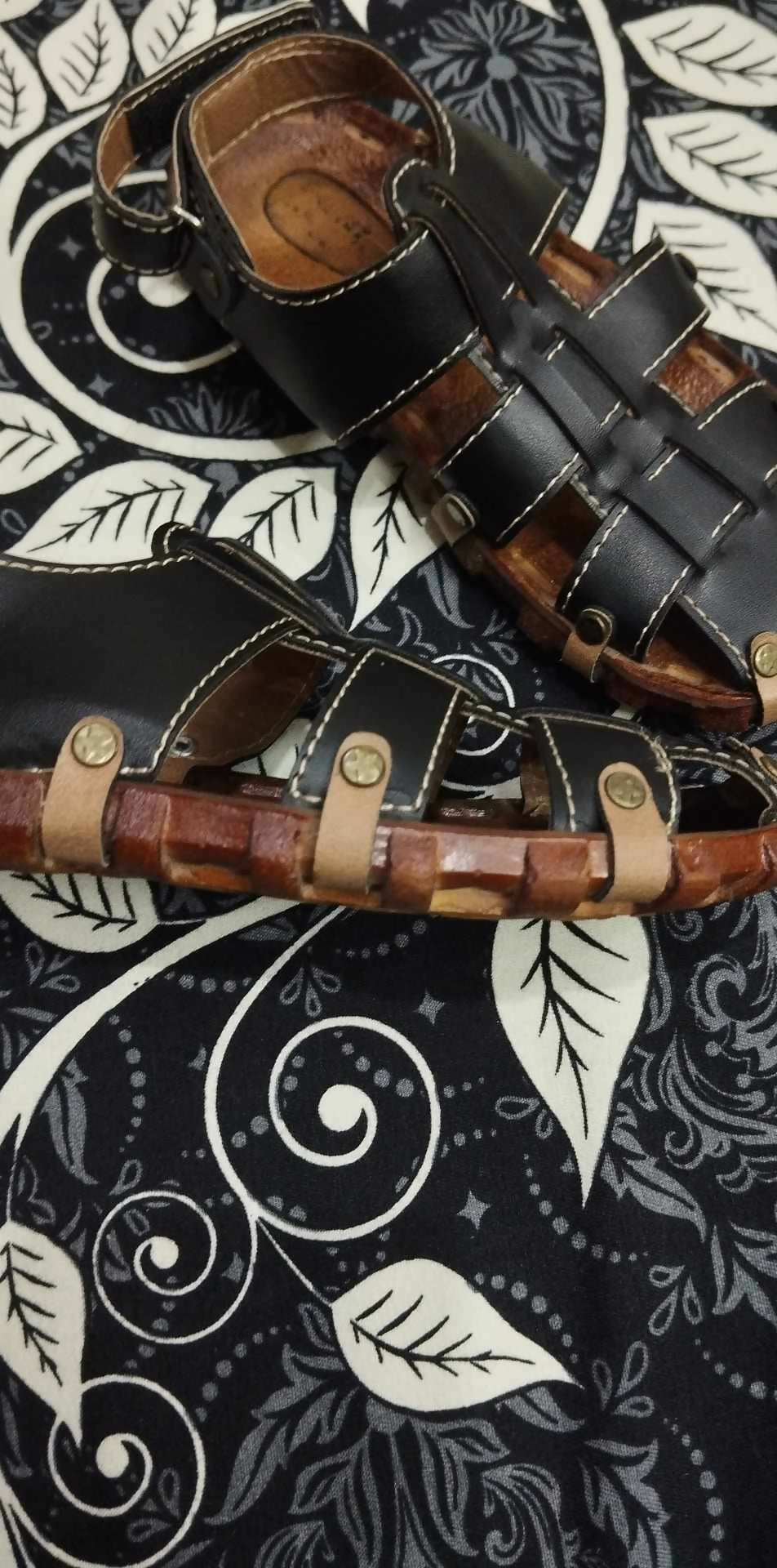 Leather Chappal | Kids | Boys Shoes & Accessories| Size: 30 (7 - 8 year ) | Worn Once