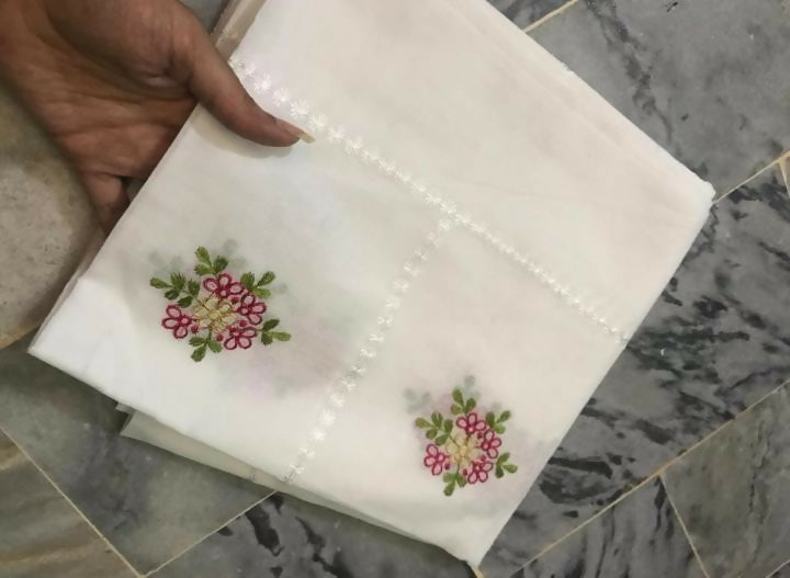 Embroidered lawn Chaddars | Women Clothing | Brand New