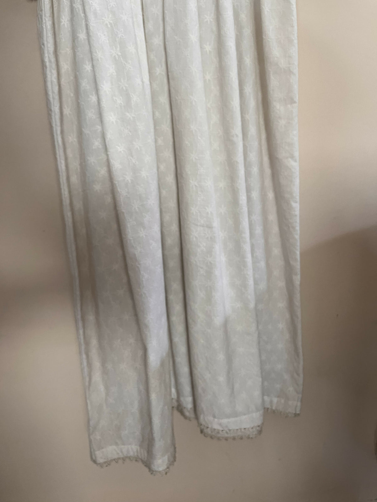 Chicken Kari Maxi | Women Frocks & Maxis | White | Small | New