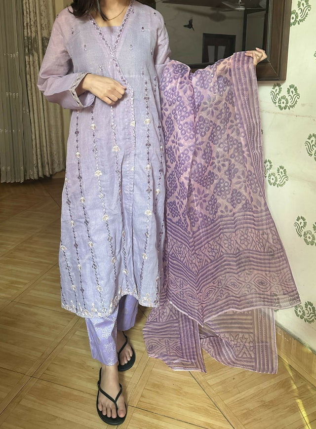 WhatsApp Image 2025-02-08 at 17.00.08_16020593