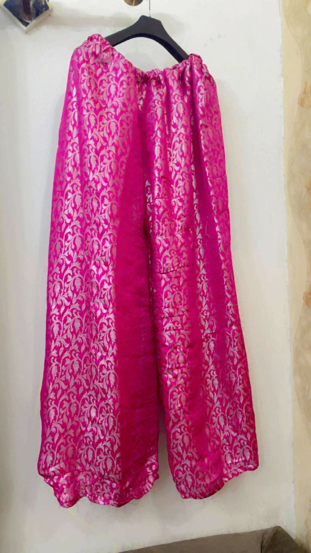 Banarsi Flapper | Women Bottoms & Pants | Pink | Large | Preloved