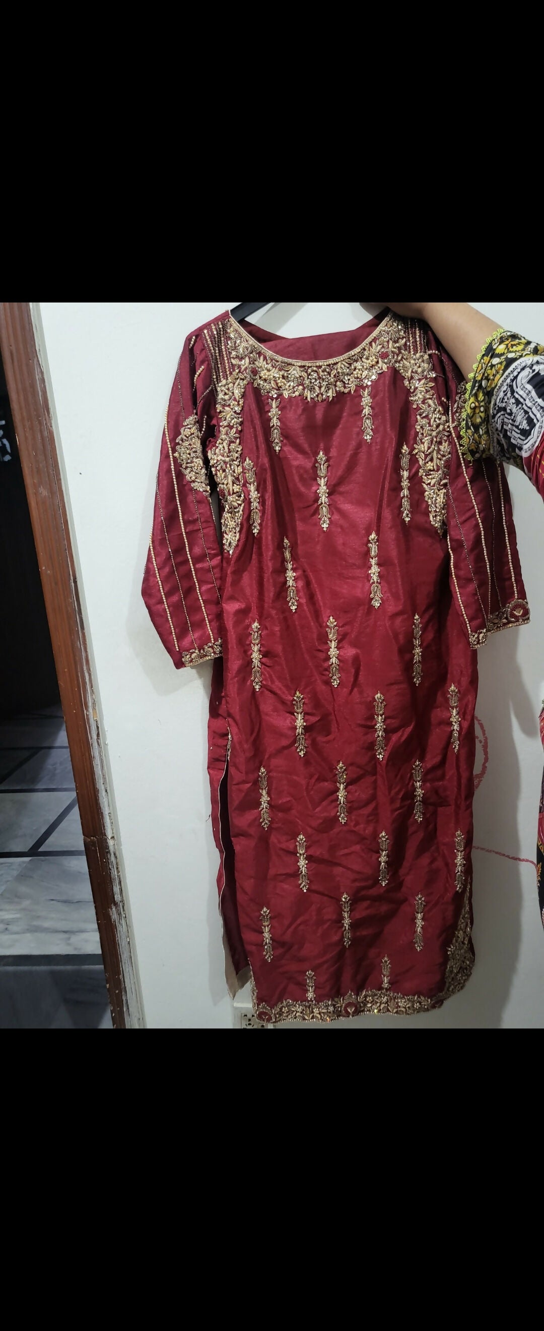 Beautiful 3PC Stitched Suit | Women Locally Made Formals | Medium | Worn Once