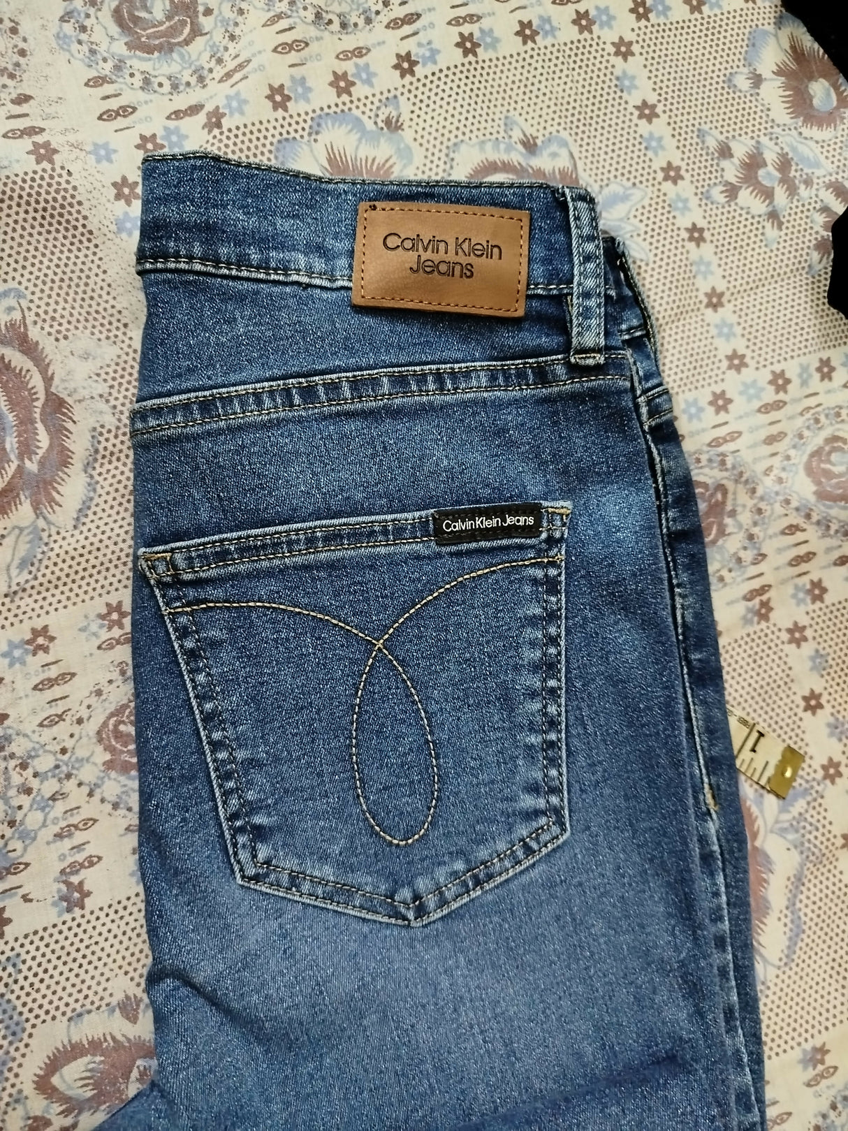Calvin Klein| Women Bottoms & Pants | Size: 8 | Preloved