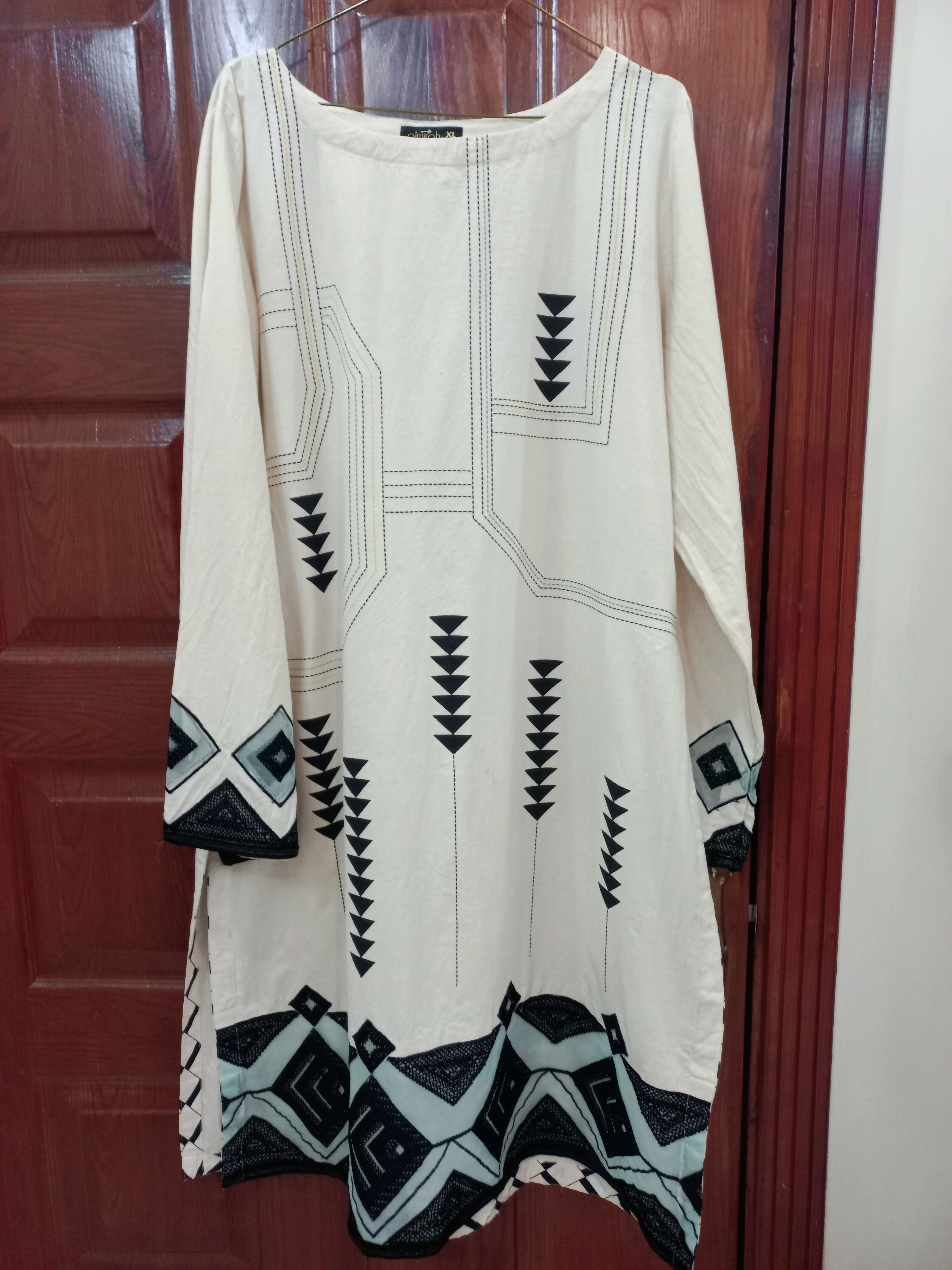 Almirah | Women Branded Kurta | X Large | Worn Once